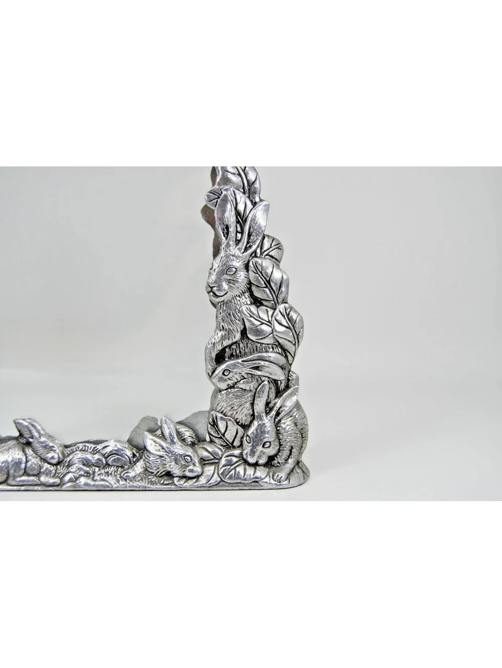 Vintage Arthur Court Bunny Rabbit Cast Aluminum Floating Picture Frame 1989 5x7